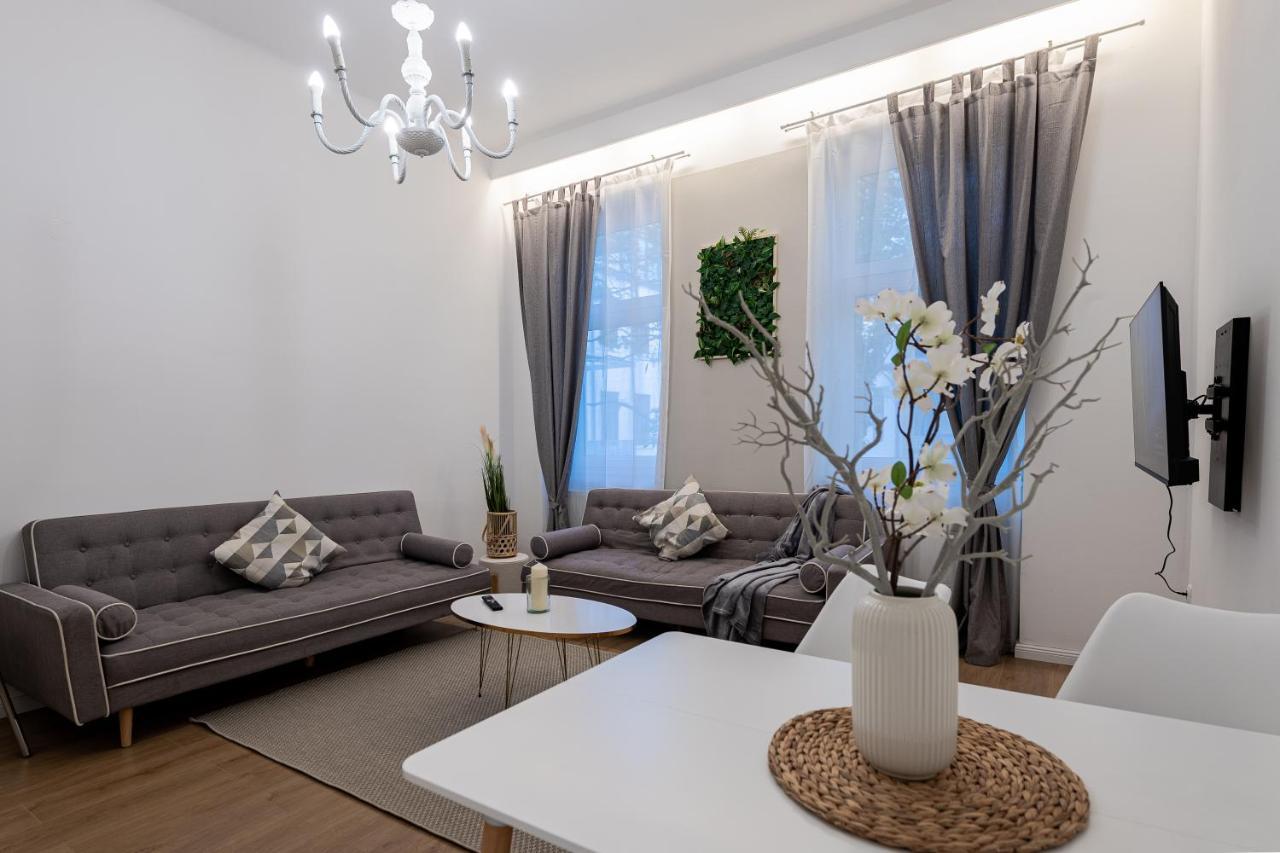 Vienna My City Apartment Family Room Buitenkant foto